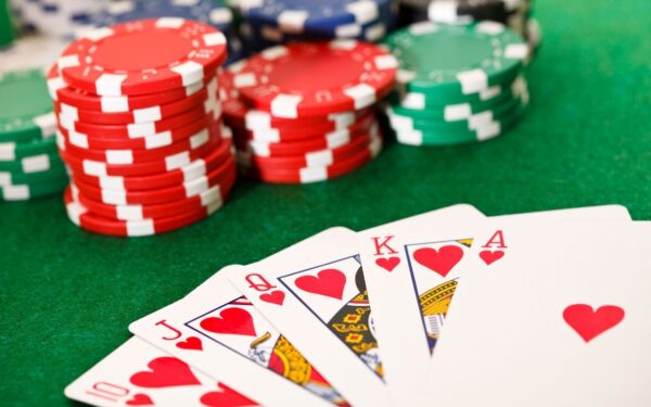 A Beginner's Guide to Texas Hold'em: How to Play and Win at 888 Online Poker A Beginner's Guide to Texas Hold'em: How to Play and Win at 888 Online Poker